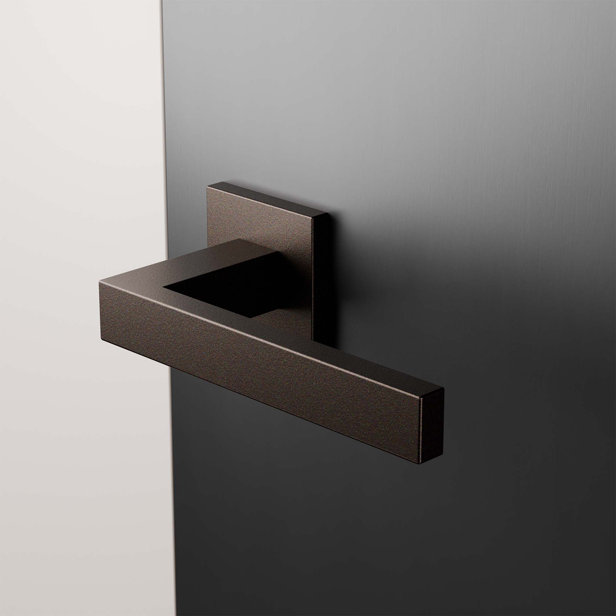 GPF1308A10100 02 rozet sfeer deur donker schuin.jpg